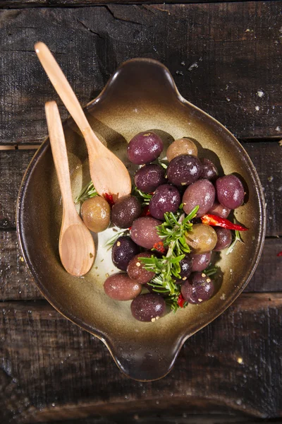 Olives in brine — Stock Photo, Image