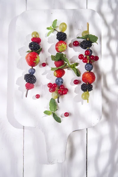 Skewer of berries — Stock Photo, Image