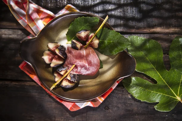 Fichi spinaci e prosciutto — Foto Stock