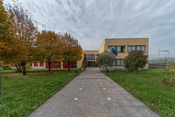 Vista Externa Escola Edifício Escola Italiana — Fotografia de Stock