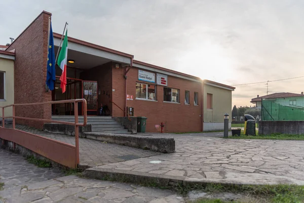 Vista Externa Escola Edifício Escola Italiana — Fotografia de Stock