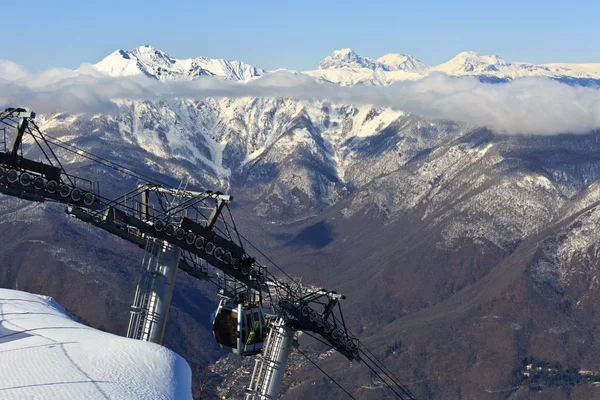Ski lift in Sochi Krasnaya Polyana — Stock Photo, Image