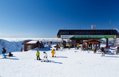 Krasnaya Polyana. Rusya - 04 Şubat 2014. Mark 2200 metre ab