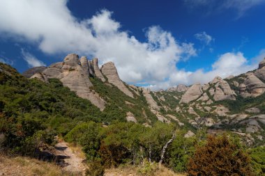 Montserrat barcelona, İspanya yakınındaki bir dağdır