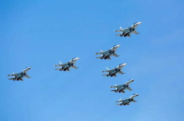 MOSCOW - MAY 9: Jet fighters participate  parade dedicated to 70 — стокове фото