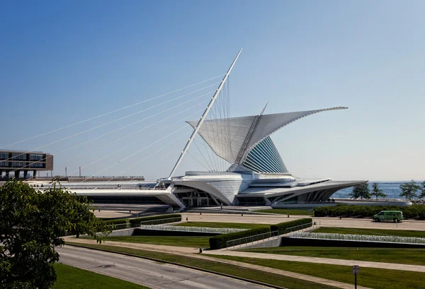 MILWAUKEE, WI, USA-JULY15: Milwaukee Art Museum — стоковое фото