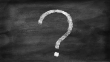 Bir ampul için soru işareti. Yansımayı gelen fikir kavramı