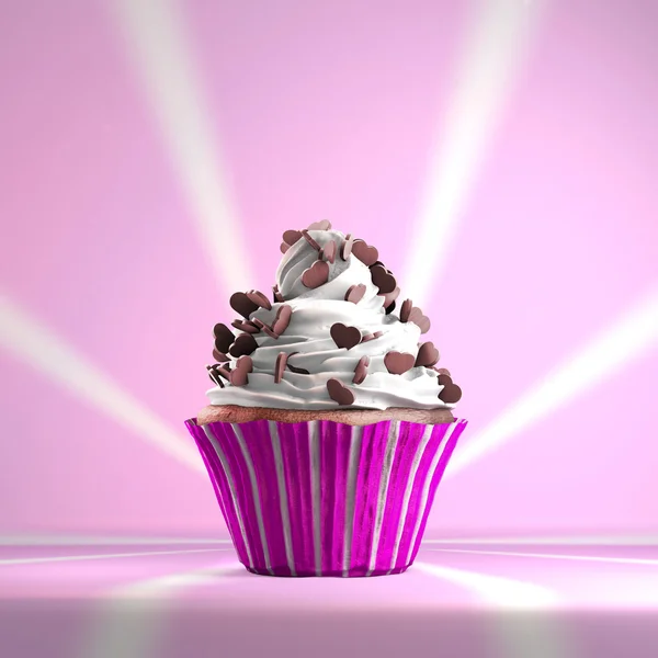 Delicioso cupcake con corazones de chocolate en una crema batida . — Foto de Stock
