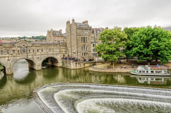 Widok z lotu ptaka Pultney most i jazu, Bath, Wielka Brytania — Zdjęcie stockowe