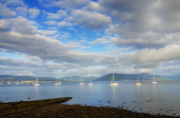 Barcos navegando por el río Clyde — Foto de Stock