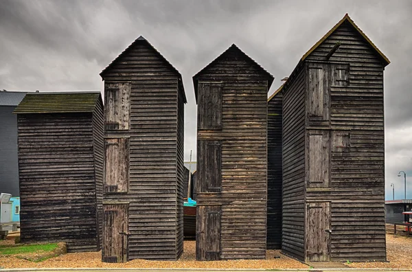 Hautes cabanes de pêche en bois — Photo