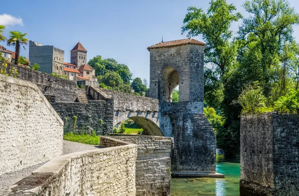 Pont de la Legende, ou Ponte da Lenda em Sauveterre-de-Bearn — Fotografia de Stock