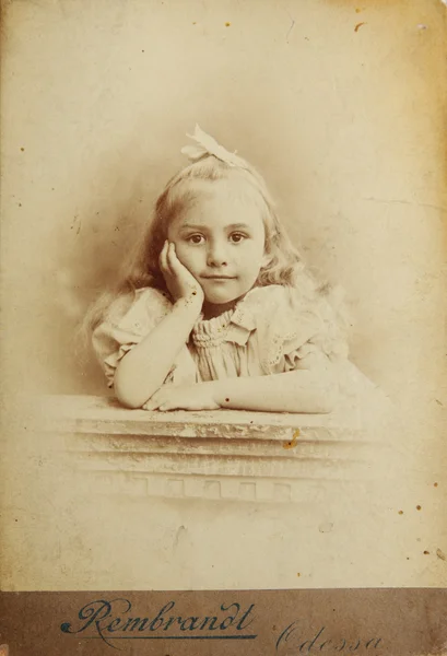 Ancient photo of  little girl — Stock Photo, Image