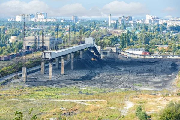 Suministro Carbón Pilas Residuos Carbón Estación Termal Ciudad Contexto Del — Foto de Stock