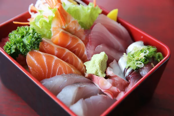 Sushi don, polvo de atum de salmão cru em arroz — Fotografia de Stock