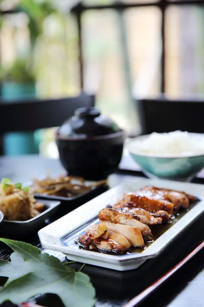 Pollo teriyaki conjunto en primer plano —  Fotos de Stock