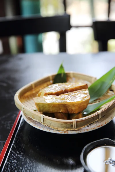 Berenjena a la parrilla con miso dip comida japonesa —  Fotos de Stock