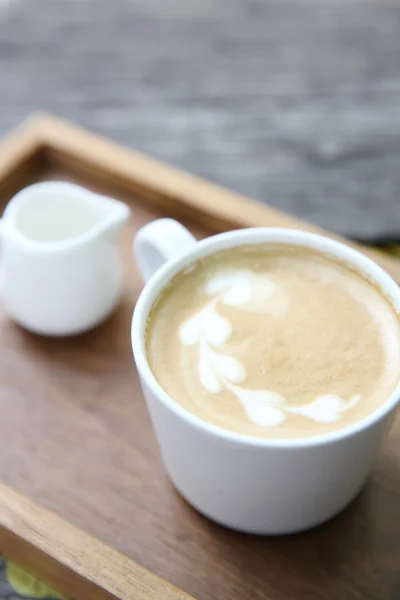 Cappuccino-Kaffee in Großaufnahme — Stockfoto