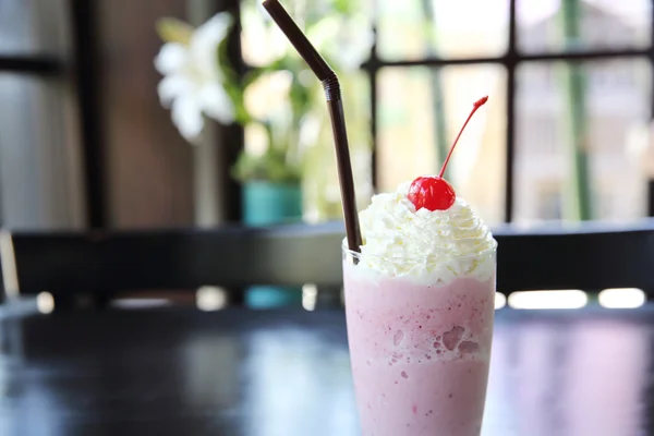 Strawberry milk shake — Stockfoto