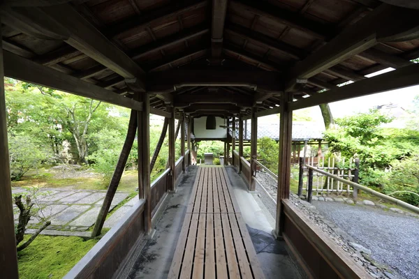 일본 정원, 교토 사원 J 일본 사원 나무 도보 방법 — 스톡 사진