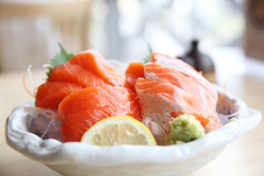 ahşap arka plan Japon gıda somon balığı