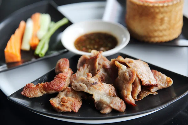 Cerdo a la parrilla picante con arroz —  Fotos de Stock