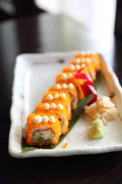 Kalifornien Maki Sushi japanisches Essen — Stockfoto