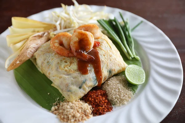 Nourriture Thaïlandaise Locale Pad Thai Nouilles Frites Aux Crevettes — Photo