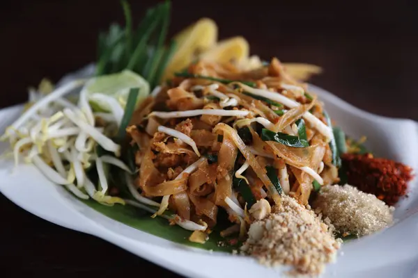 Local Thai Food Padthai Fried Noodle — Stock Photo, Image