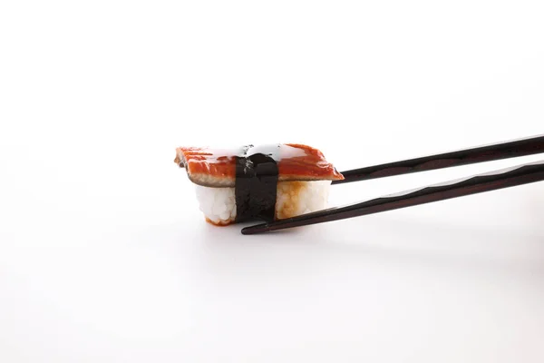 うなぎ寿司握り寿司白地に隔離された和食 — ストック写真