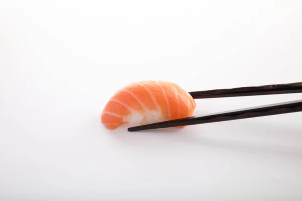 Salmón Sushi Sake Sushi Comida Japonesa Aislada Fondo Blanco — Foto de Stock