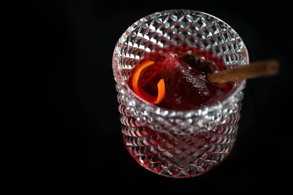 Rosa Cocktailglas Mit Eis Der Theke — Stockfoto