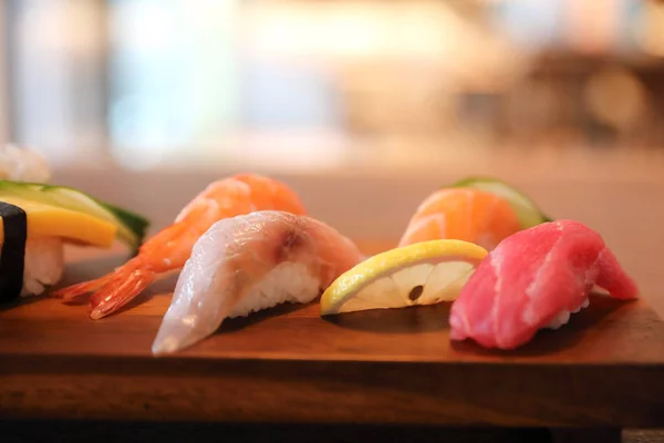Sushi Set Nigiri Sushi Maki Served Wood Japanese Food — Stock Photo, Image
