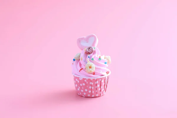 Cupcake Isolé Fond Rose — Photo