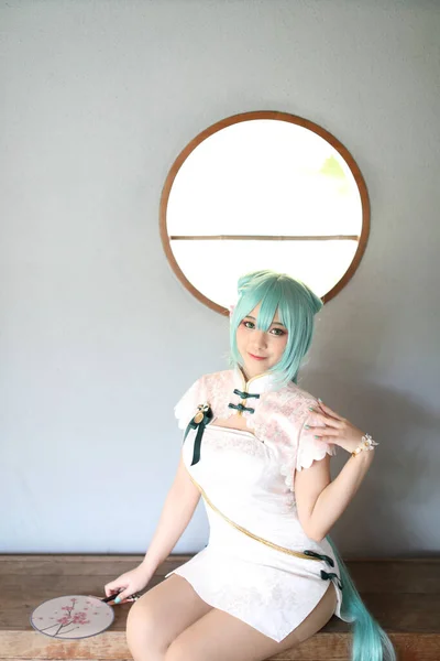 Japan Anime Cosplay Portrait Girl Chinese Dress Costume Chinese Garden — Stock Photo, Image