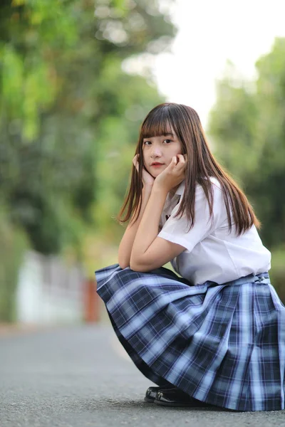 Krásný Asijské Japonská Škola Dívka Jednotný Pohled Park Venkovní — Stock fotografie