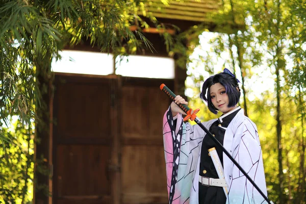 Giappone Anime Cosplay Ritratto Ragazza Con Costume Comico Con Giardino — Foto Stock