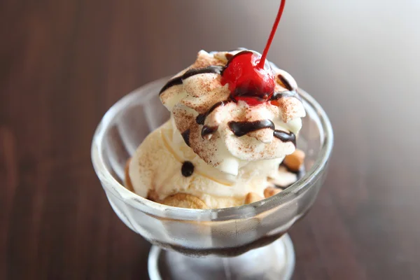 Helado de vainilla — Foto de Stock