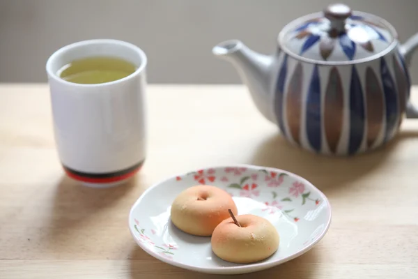 Манджу с зеленым чаем — стоковое фото