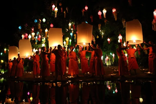 Chiangmai Ταϊλάνδη - 12 Νοεμβρίου: Loy Krathong Φεστιβάλ, εορτ — Φωτογραφία Αρχείου