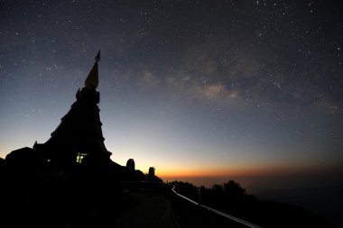 Tapınak gündoğumu