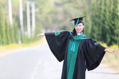 Mezuniyet günü kız