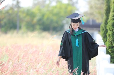 Mezuniyet günü kız