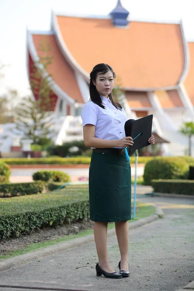 La fille dans le jour de la graduation — Photo