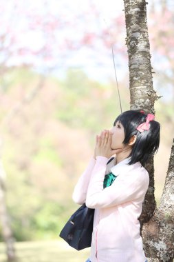 doğa ile Asya kız öğrenci