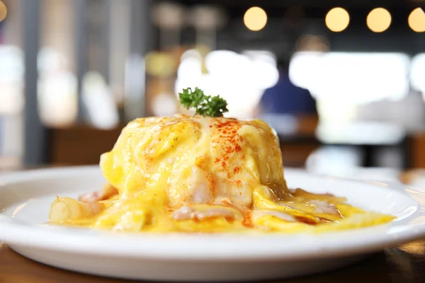 Omelett auf Reis — Stockfoto