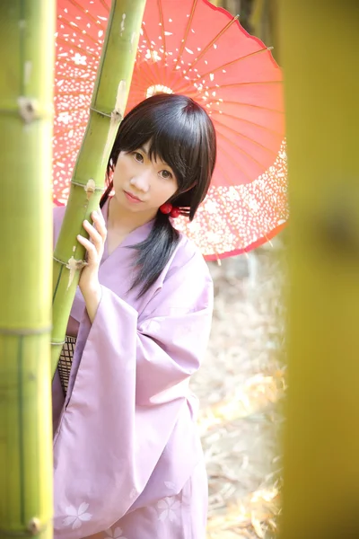 The girl with japanese yukata — Stock Photo, Image