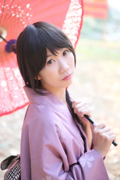 The girl with japanese yukata — Stock Photo, Image