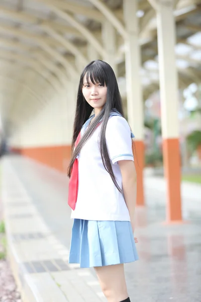Азиатская школьница — стоковое фото