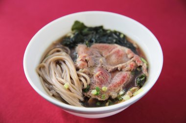 Sığır eti Soba noodle 